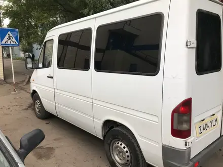 Mercedes-Benz Sprinter 2000 года за 2 500 000 тг. в Астана – фото 4