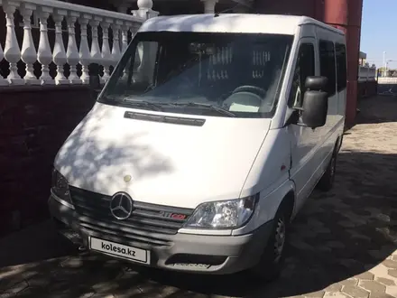 Mercedes-Benz Sprinter 2000 года за 2 500 000 тг. в Астана – фото 9