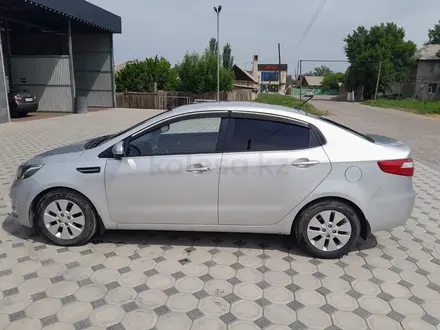 Kia Rio 2015 года за 5 200 000 тг. в Мерке – фото 2