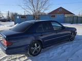 Mercedes-Benz E 230 1996 года за 2 000 000 тг. в Караганда – фото 2