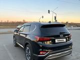 Hyundai Santa Fe 2019 года за 13 890 000 тг. в Караганда