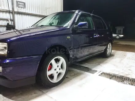 Volkswagen Golf 1997 года за 2 000 000 тг. в Алматы – фото 20