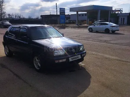 Volkswagen Golf 1997 года за 2 000 000 тг. в Алматы – фото 3