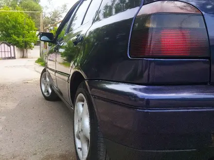 Volkswagen Golf 1997 года за 2 000 000 тг. в Алматы – фото 45