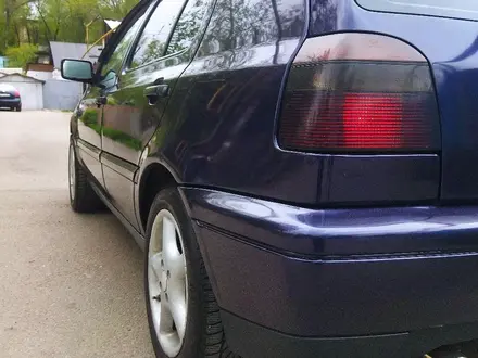 Volkswagen Golf 1997 года за 2 000 000 тг. в Алматы – фото 5