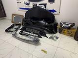 БАМПЕРА РЕШЕТКИ МОЛДИНГИ ФАРЫ РАДИАТОРЫ НАКЛАДКИ НА RAV4. за 1 000 тг. в Алматы – фото 2