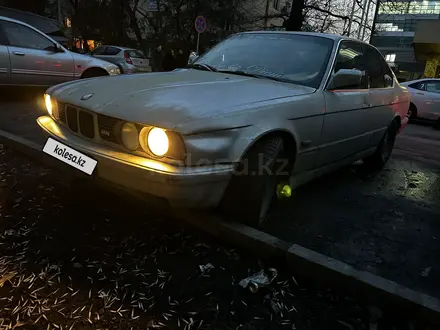 BMW 520 1991 года за 990 000 тг. в Алматы – фото 6