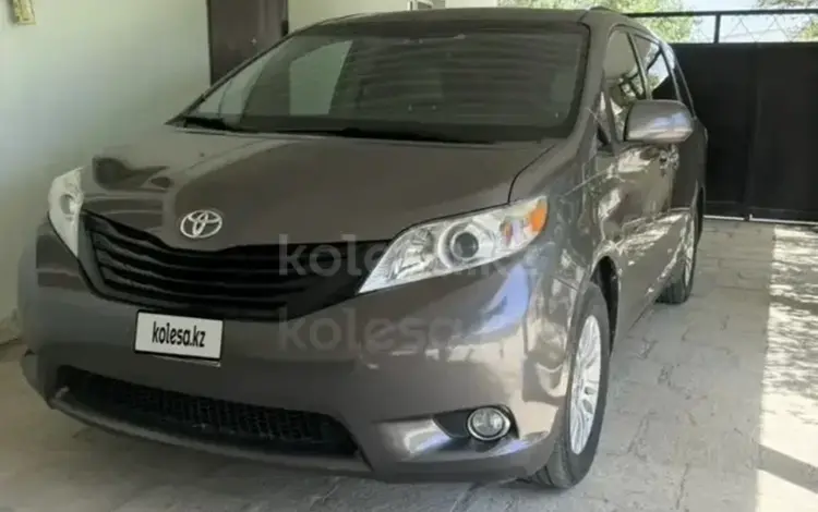 Toyota Sienna 2015 года за 12 000 000 тг. в Жанаозен