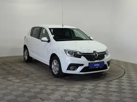 Renault Sandero 2020 года за 3 980 000 тг. в Алматы – фото 3