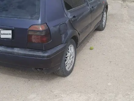 Volkswagen Golf 1994 года за 450 000 тг. в Актау – фото 4