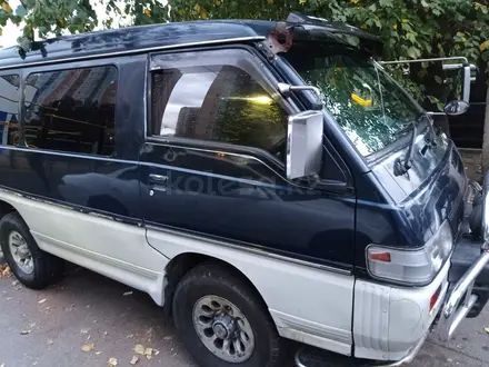 Mitsubishi Delica 1994 года за 2 000 000 тг. в Алматы – фото 2