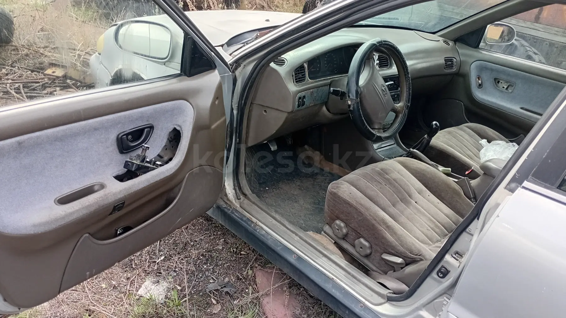 Hyundai Sonata, 1998