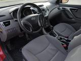 Hyundai Elantra 2014 года за 3 000 000 тг. в Атырау – фото 2