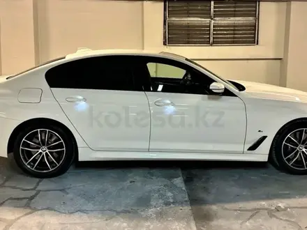 BMW 530 2021 года за 26 500 000 тг. в Алматы – фото 5