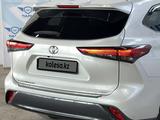 Toyota Highlander 2022 годаүшін33 665 000 тг. в Шымкент – фото 5