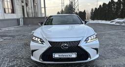 Lexus ES 250 2019 годаүшін23 500 000 тг. в Алматы – фото 3