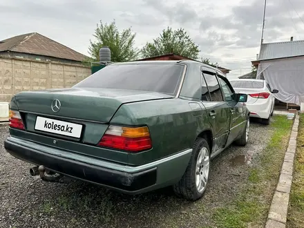 Mercedes-Benz E 230 1991 года за 1 300 000 тг. в Талдыкорган – фото 5