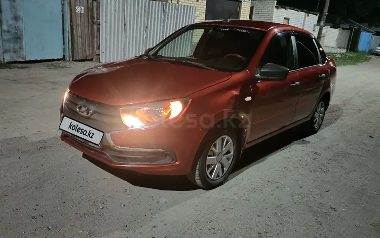 ВАЗ (Lada) Granta 2190 2019 года за 3 250 000 тг. в Семей
