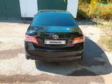 Toyota Camry 2011 года за 6 200 000 тг. в Караганда – фото 2
