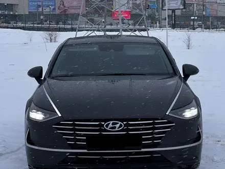 Hyundai Sonata 2021 года за 13 300 000 тг. в Актобе