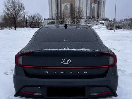 Hyundai Sonata 2021 года за 13 300 000 тг. в Актобе – фото 9