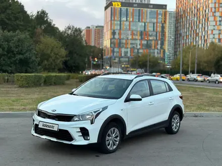 Kia Rio X-Line 2021 года за 4 200 000 тг. в Уральск