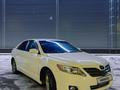 Toyota Camry 2011 годаfor6 500 000 тг. в Актобе – фото 9