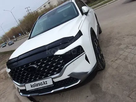 Hyundai Santa Fe 2023 года за 18 500 000 тг. в Караганда – фото 3