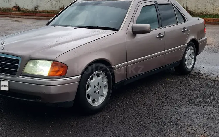 Mercedes-Benz C 180 1993 годаfor2 100 000 тг. в Кокшетау