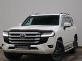 Toyota Land Cruiser 2023 года за 48 900 000 тг. в Астана