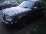 Mercedes-Benz E 280 1993 года за 1 900 000 тг. в Астана – фото 2