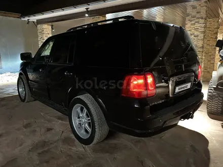 Lincoln Navigator 2004 годаүшін8 000 000 тг. в Алматы – фото 2