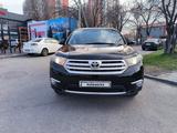 Toyota Highlander 2011 года за 9 500 000 тг. в Алматы – фото 2