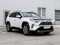 Toyota RAV4 2023 годаfor22 050 000 тг. в Актау