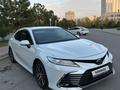 Toyota Camry 2021 года за 16 000 000 тг. в Шымкент