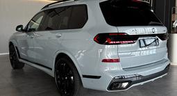 BMW X7 XDrive 40i 2025 года за 77 700 000 тг. в Петропавловск – фото 4