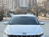 Hyundai Elantra 2021 года за 9 800 000 тг. в Актау – фото 2