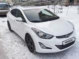 Hyundai Elantra 2015 годаfor7 100 000 тг. в Астана – фото 4