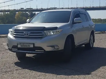 Toyota Highlander 2012 года за 14 500 000 тг. в Семей – фото 27