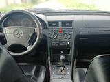 Mercedes-Benz C 240 1998 года за 2 600 000 тг. в Алматы – фото 3