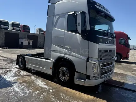 Volvo  FH 2017 года за 34 000 000 тг. в Шымкент – фото 2