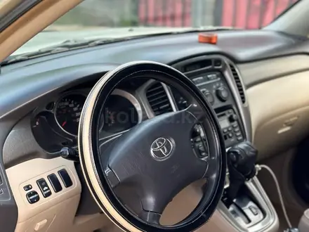 Toyota Highlander 2004 года за 6 600 000 тг. в Алматы – фото 8