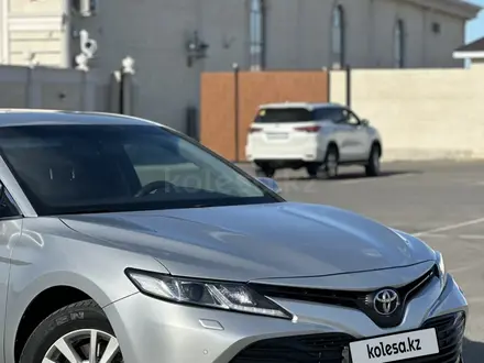 Toyota Camry 2019 года за 14 200 000 тг. в Актау – фото 10