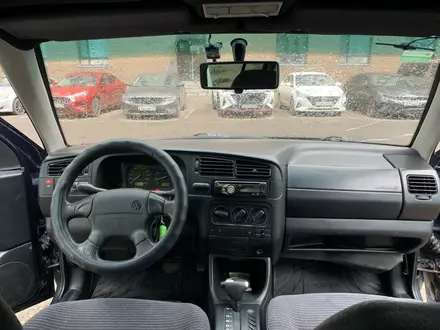 Volkswagen Golf 1995 года за 1 600 000 тг. в Астана