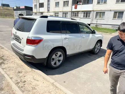 Toyota Highlander 2012 года за 14 000 000 тг. в Аксукент – фото 9