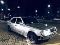 Mercedes-Benz E 300 1989 годаfor750 000 тг. в Астана