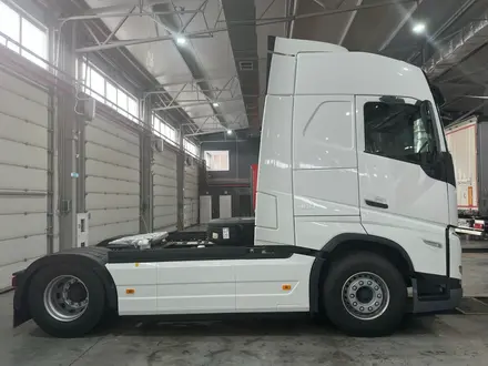 Volvo  FH460 Globetrotter 2026 года за 78 350 000 тг. в Алматы – фото 4