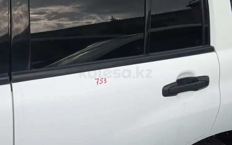 Дверь задняя Suzuki Escudo TD52W за 45 000 тг. в Усть-Каменогорск