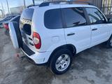 Chevrolet Niva 2012 года за 2 500 000 тг. в Атырау – фото 2