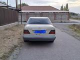 Mercedes-Benz E 220 1994 годаfor2 000 000 тг. в Тараз – фото 2